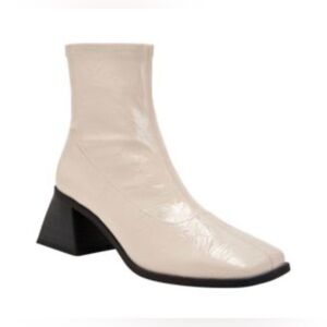 NWB Katy Perry The Lolette Stretch Ankle Boot